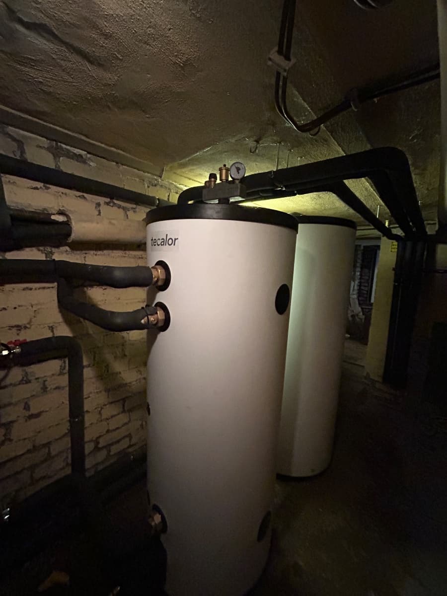 Bei diesem Projekt haben wir von Nuevotherm eine Wärmepumpe der TTL Baureihe Eco installiert – indiv - Bild 1