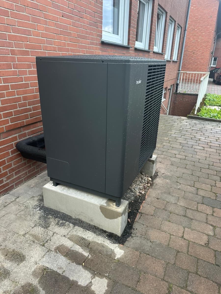 Bei diesem Projekt haben wir von Nuevotherm eine Wärmepumpe der TTL Baureihe Eco installiert – indiv - Bild 1