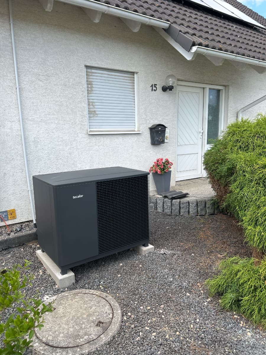 Bei diesem Projekt haben wir von Nuevotherm eine Wärmepumpe der TTL Baureihe Eco installiert – indiv - Bild 1