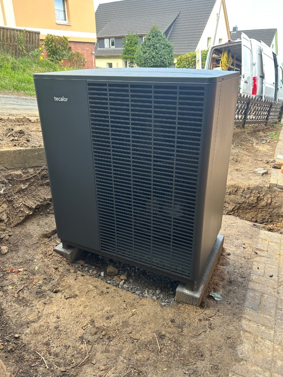Bei diesem Projekt haben wir von Nuevotherm eine Wärmepumpe der TTL Baureihe Eco installiert – indiv - Bild 1