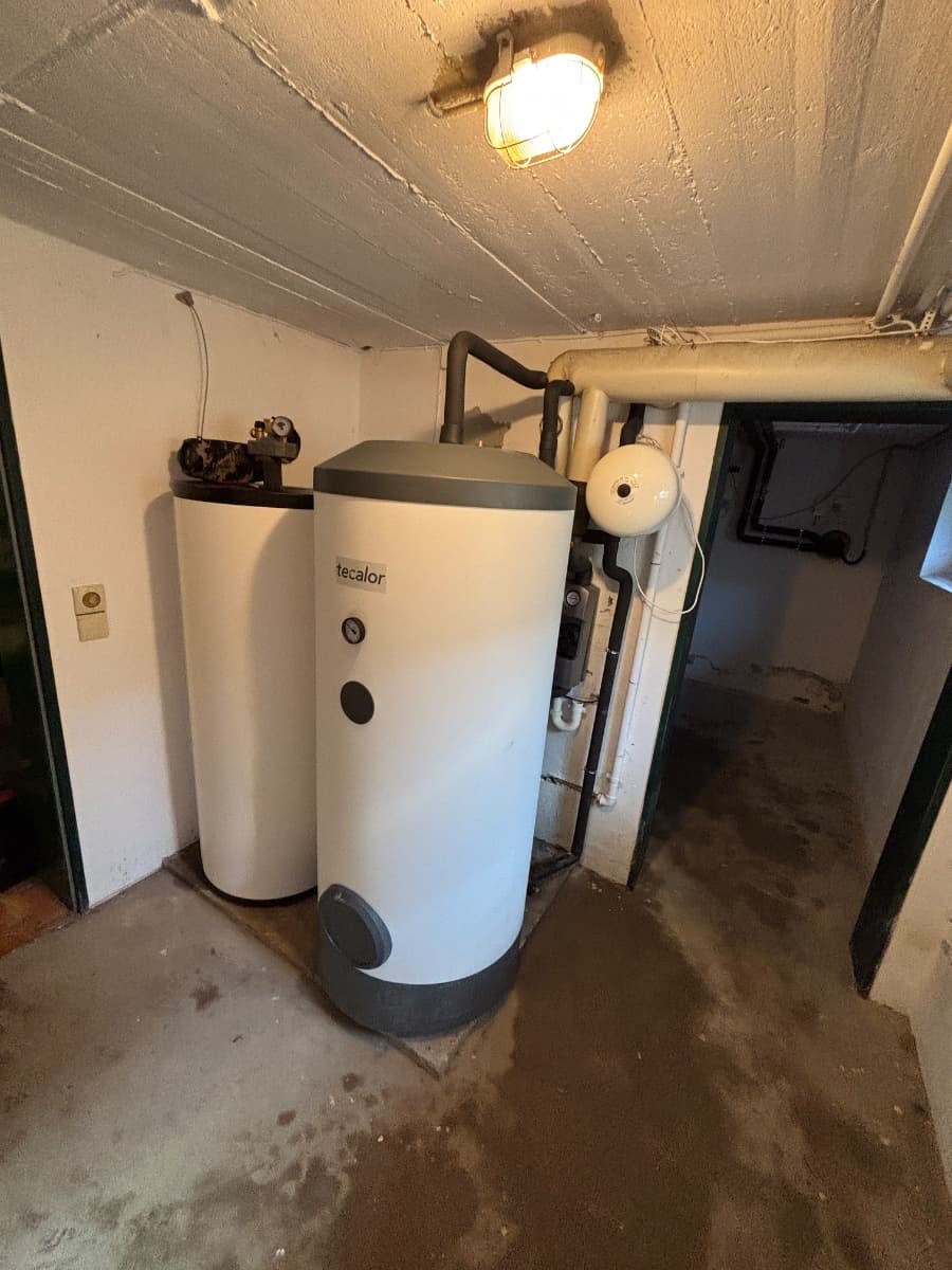 Bei diesem Projekt haben wir von Nuevotherm eine Wärmepumpe der TTL Baureihe Eco installiert – indiv - Bild 1