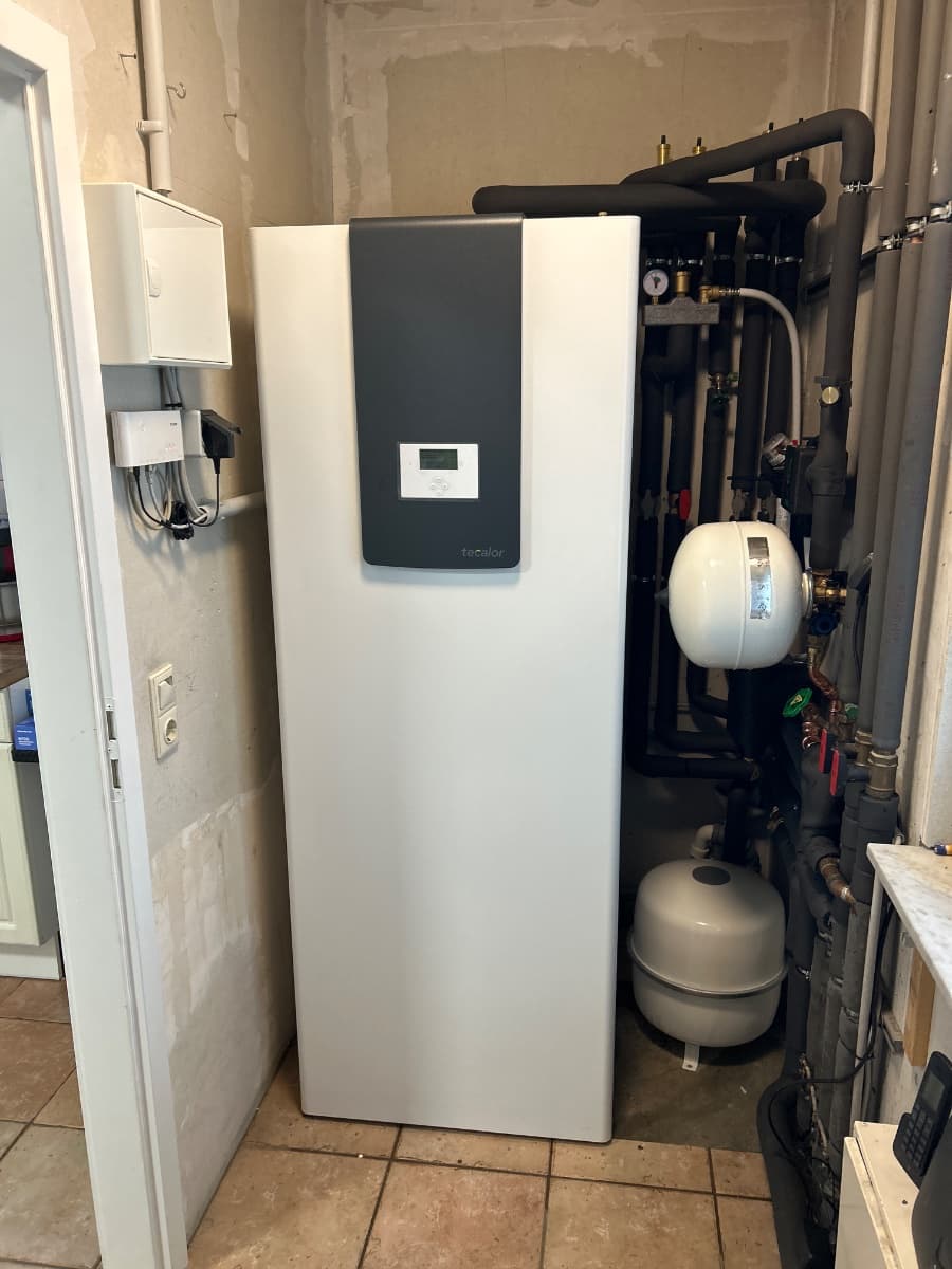 Bei diesem Projekt haben wir von Nuevotherm eine Wärmepumpe der TTL Baureihe Eco installiert – indiv - Bild 1