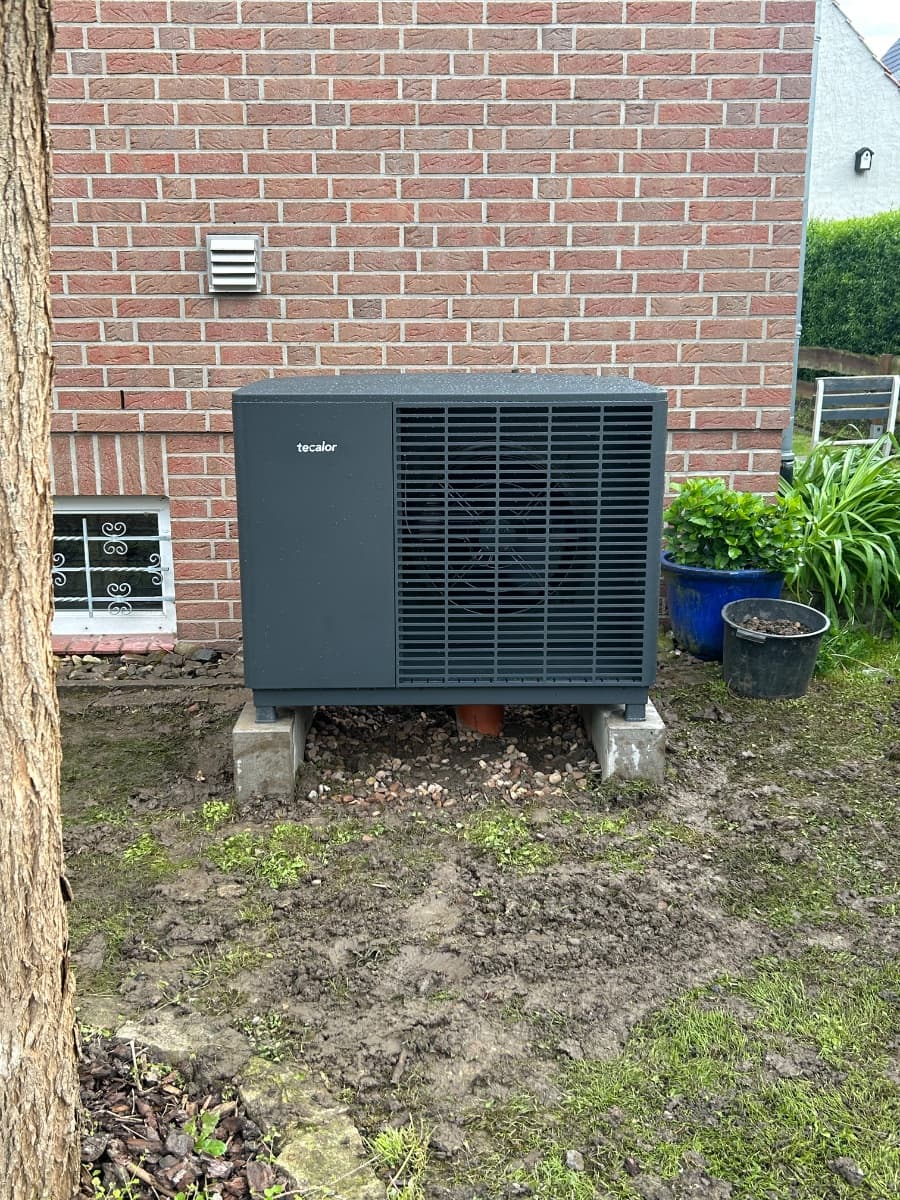 Bei diesem Projekt haben wir von Nuevotherm eine Wärmepumpe der TTL Baureihe Eco installiert – indiv - Bild 1